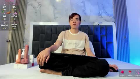 Snapshot of bunny_maxxi chatting on 09/20/25, 12:17 bunny online show from 09/20/25, 12:17