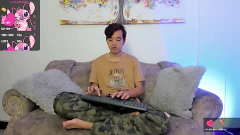 Snapshot of bunny_maxxi chatting on 10/01/25, 12:22 bunny online show from 10/01/25, 12:22