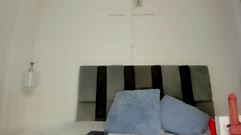 Snapshot of bunny_maxxi chatting on 10/02/25, 12:23 bunny online show from 10/02/25, 12:23