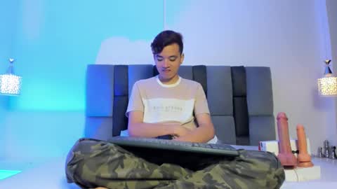 Snapshot of bunny_maxxi chatting on 10/15/25, 12:27 bunny online show from 10/15/25, 12:27