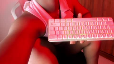 Isa online show from 04/19/26, 06:10