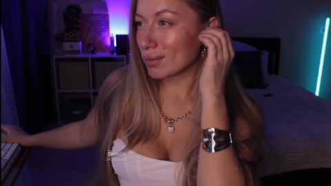 B U N N Y online show from 12/14/24, 03:18