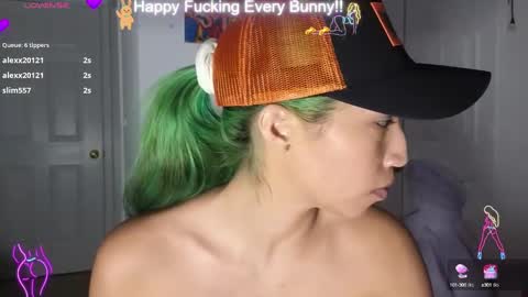 Tokki  bunny  online show from 01/28/25, 05:11