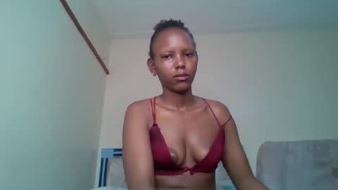 bunnydiva_ online show from 10/09/25, 09:07