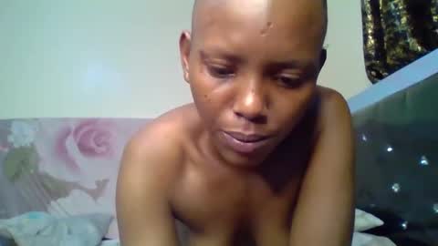 bunnydiva_ online show from 12/13/25, 08:58