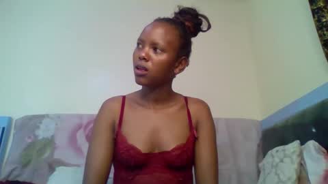 bunnydiva_ online show from 12/22/25, 03:03