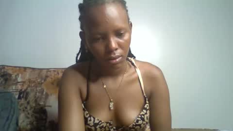 bunnydiva_ online show from 04/29/26, 01:43