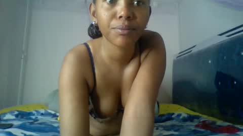 Snapshot of bunnydiva_ chatting on 06/24/26, 01:37 bunnydiva_ online show from 06/24/26, 01:37