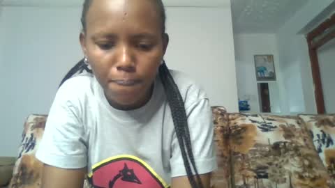 Snapshot of bunnydiva_ chatting on 07/02/26, 12:44 bunnydiva_ online show from 07/02/26, 12:44