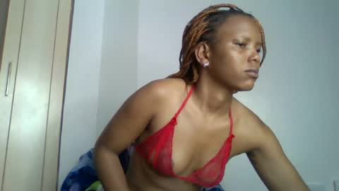 Snapshot of bunnydiva_ chatting on 07/18/26, 03:33 bunnydiva_ online show from 07/18/26, 03:33