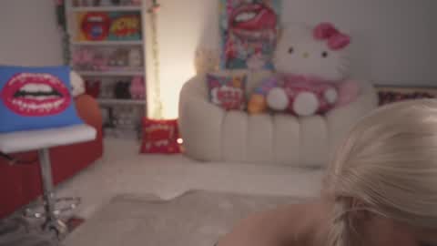 Stella online show from 01/16/25, 12:23