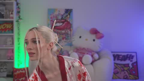 Stella online show from 02/01/25, 11:37