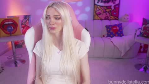 Stella online show from 02/16/26, 01:13