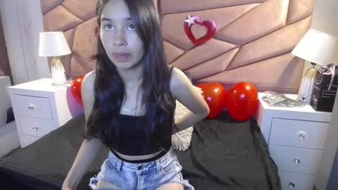 Snapshot of bunnywhite21 chatting on 09/20/25, 07:37 bunny online show from 09/20/25, 07:37