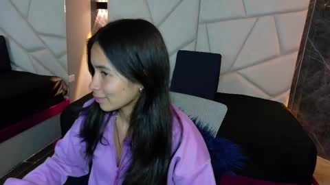 Snapshot of bunnywhite21 chatting on 09/29/25, 04:12 bunny online show from 09/29/25, 04:12