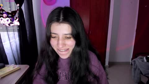 Snapshot of bunnyy09 chatting on 12/23/24, 02:39 Jess online show from 12/23/24, 02:39