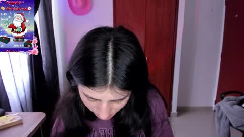 Snapshot of bunnyy09 chatting on 12/23/24, 06:05 Jess online show from 12/23/24, 06:05