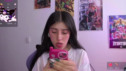 Snapshot of bunnyy09 chatting on 01/23/25, 06:03 Jess online show from 01/23/25, 06:03