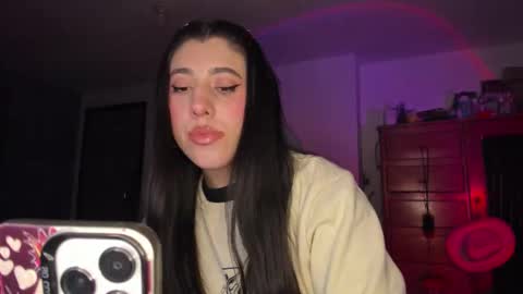 Snapshot of bunnyy09 chatting on 09/09/25, 02:22 Jess online show from 09/09/25, 02:22