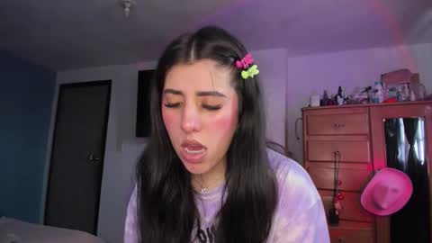 Snapshot of bunnyy09 chatting on 10/30/25, 07:14 Jess online show from 10/30/25, 07:14