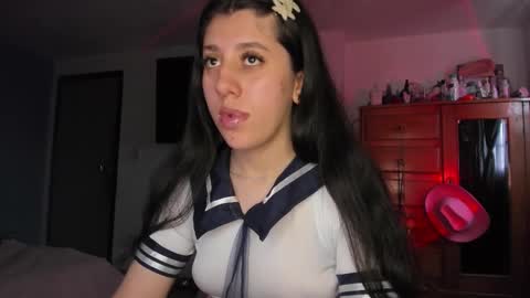 Snapshot of bunnyy09 chatting on 10/31/25, 04:52 Jess online show from 10/31/25, 04:52