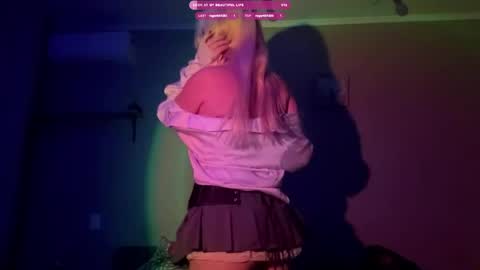 Angel online show from 04/23/26, 12:29