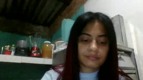 burbuja2710404 online show from 11/12/25, 11:03