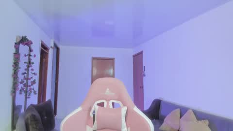 Im Val Welcome to my room My instagram Bubble cosmic online show from 03/09/25, 04:05