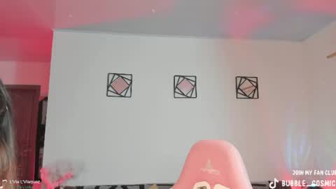 Im Val Welcome to my room My instagram Bubble cosmic online show from 06/21/26, 01:19