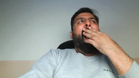 Hairy Arabian online show from 02/08/25, 07:49