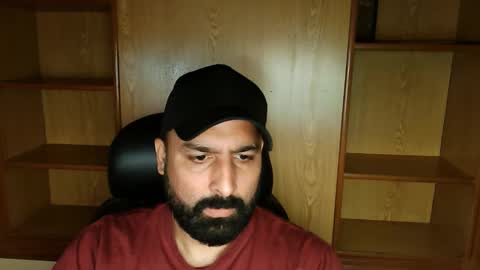 Hairy Arabian online show from 09/18/25, 04:58