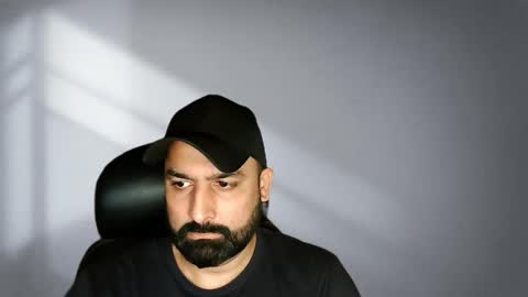 Hairy Arabian online show from 09/19/25, 04:14