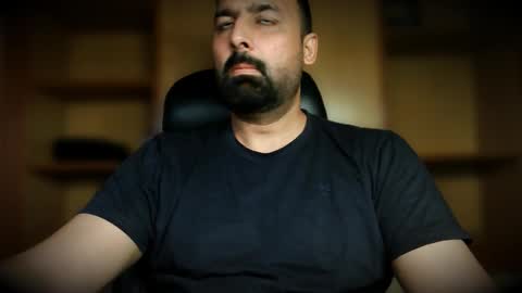 Hairy Arabian online show from 09/29/25, 04:28