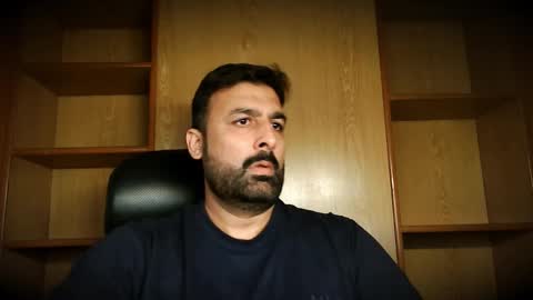 Hairy Arabian online show from 11/17/25, 04:29