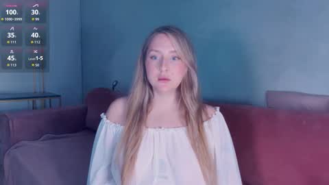 Snapshot of burn_lissa chatting on 09/18/25, 07:38 Lissa online show from 09/18/25, 07:38