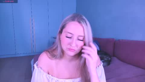 Snapshot of burn_lissa chatting on 07/13/26, 04:10 Lissa online show from 07/13/26, 04:10