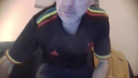 burnleyguy1977 online show from 12/16/24, 05:59