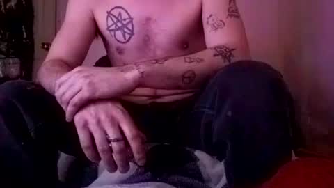 Snapshot of buster18hymen chatting on 12/30/24, 06:38 Buster18Hymen online show from 12/30/24, 06:38