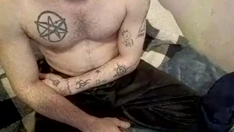 Snapshot of buster18hymen chatting on 01/28/25, 08:25 Buster18Hymen online show from 01/28/25, 08:25