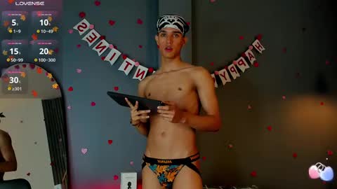 Buster independent model online show from 02/12/25, 10:24