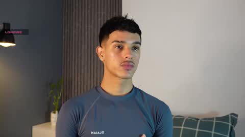 Buster independent model online show from 09/19/25, 01:45