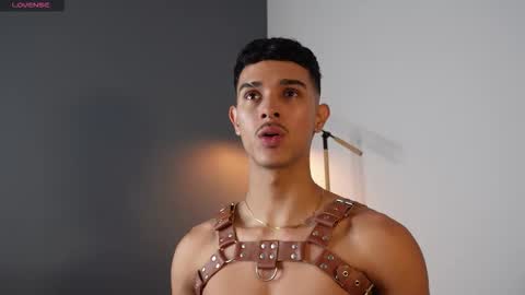 Buster independent model online show from 10/16/25, 04:30