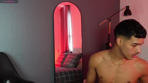 Buster independent model online show from 11/03/25, 07:04