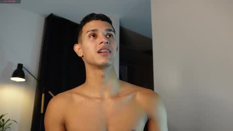 Buster independent model online show from 04/20/26, 12:13