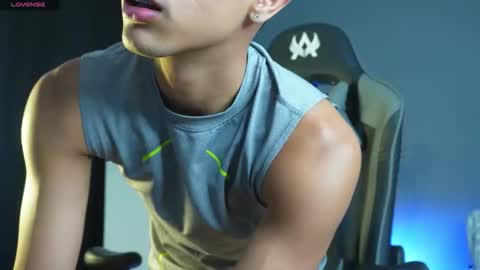 Buster independent model online show from 06/06/26, 01:11
