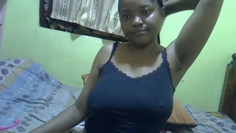 busty kenzi online show from 12/24/24, 12:33