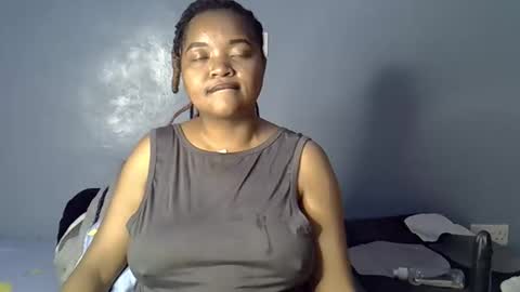 busty kenzi online show from 05/25/26, 06:14