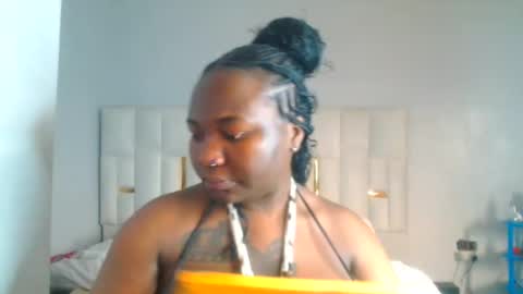 Snapshot of busty_mellons69 chatting on 10/17/25, 12:30 busty_mellons69 online show from 10/17/25, 12:30