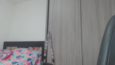 Snapshot of bustyamanda_ chatting on 02/28/25, 03:26 Amanda online show from 02/28/25, 03:26