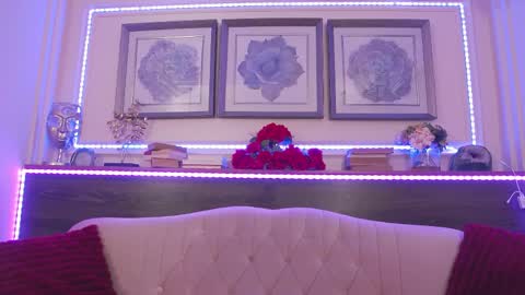 Snapshot of bustyeva_ chatting on 05/20/26, 03:24 online between 6AM and 2PM EET almost everyday. online show from 05/20/26, 03:24
